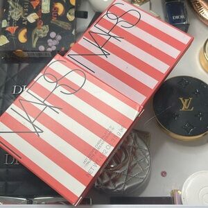 NARS Hot Escape Quad Cheek Palette IV